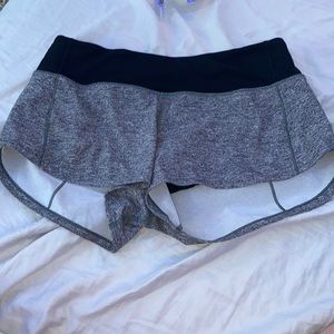 size 4 gray lulu